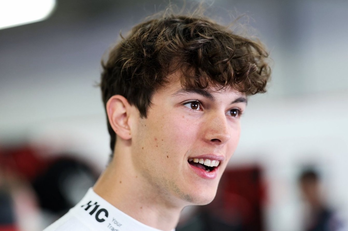 F1 - Bearman se diz pronto para correr na Ferrari: “É o meu maior sonho"