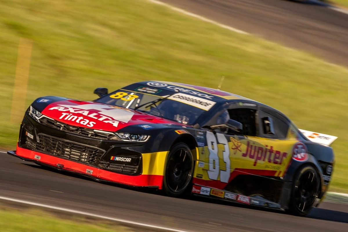 NASCAR Brasil: Casagrande segura Genz no fim e vence em Santa Cruz do Sul