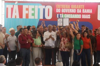 Em Carinhanha, Jerônimo Rodrigues autoriza obra de abastecimento de água pelo Novo PAC